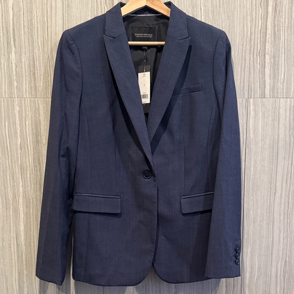 Banana Republic Other - Banana Republic Classic Dark Blue Blazer